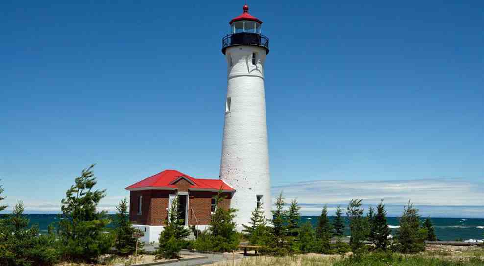 Historic Lighthouse Navigates Business Needs with Help from HughesNet