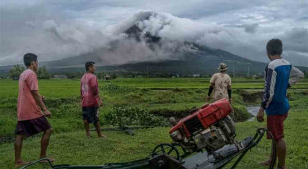 Satellite communications power response to Mayon Volcano